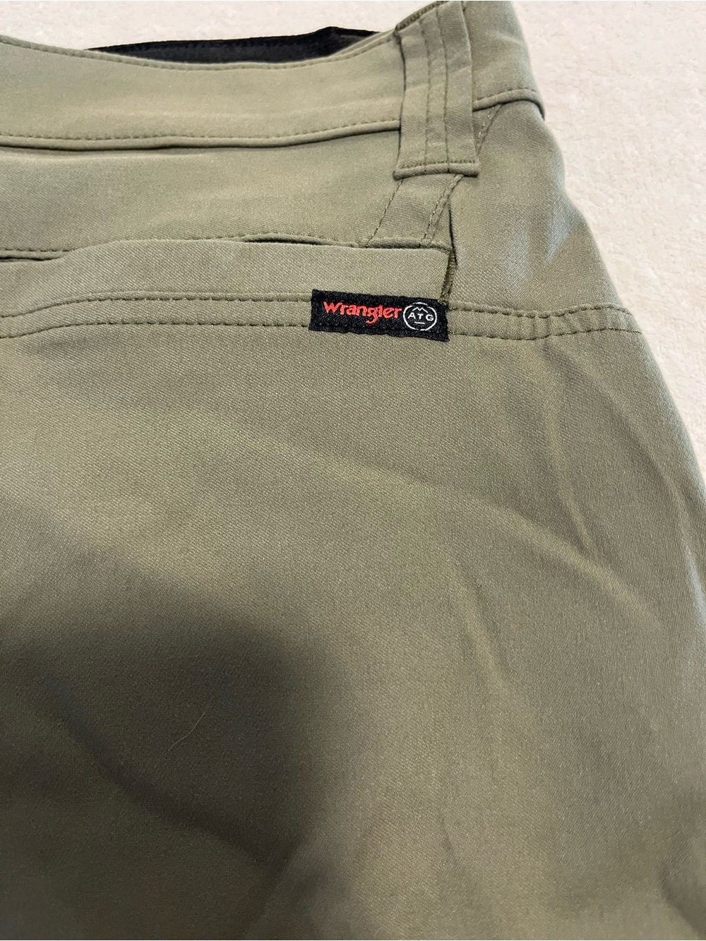 Wrangler ATG Men’s Olive Green Outdoor Utility Hiking Shorts Size 38 - Picture 7 of 8
